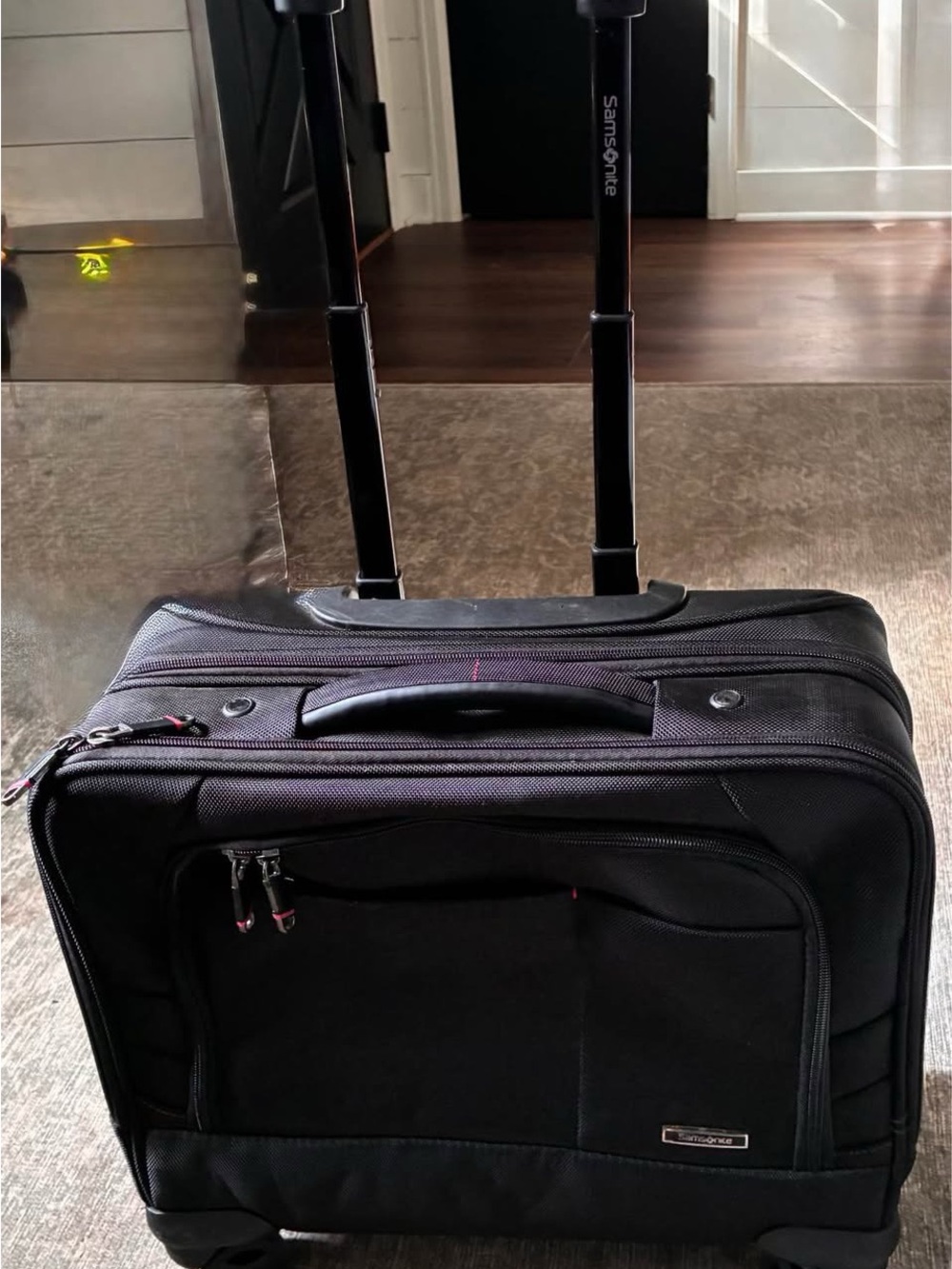 Samsonite Black Rolling Travel Briefcase with Retractable Handle